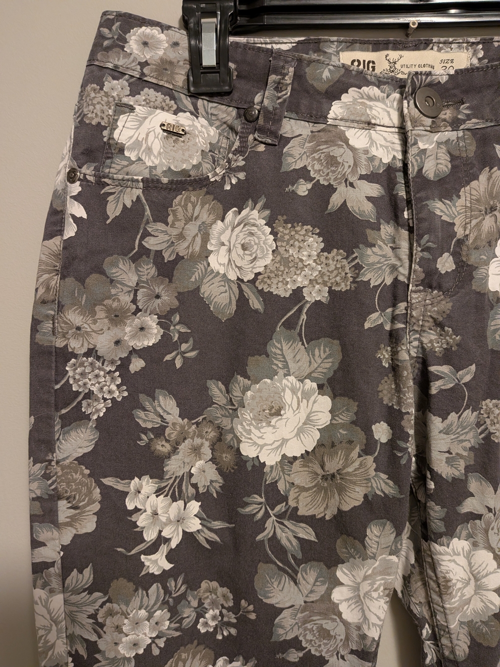 Low Rise Floral RIG - Utility Pant - Picture 2 of 10